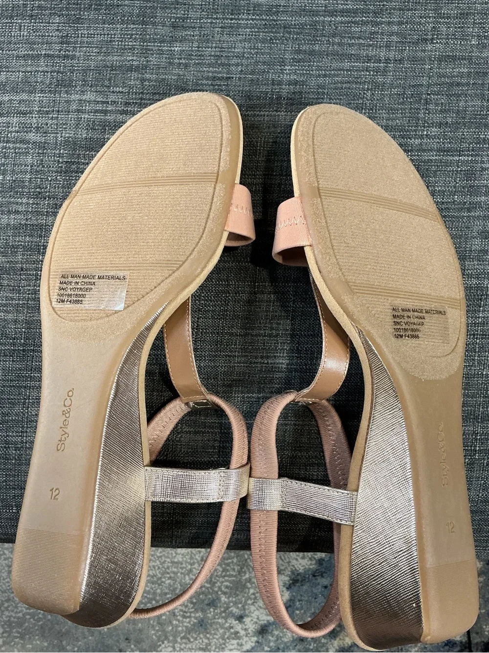 NIB Style & Co. Step ’N Flex Voyage T-Strap Wedge Sandals - Rose Gold - Size 12M